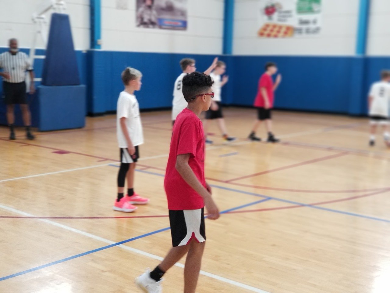 Cómo enseñar básquetbol a niños de primaria?